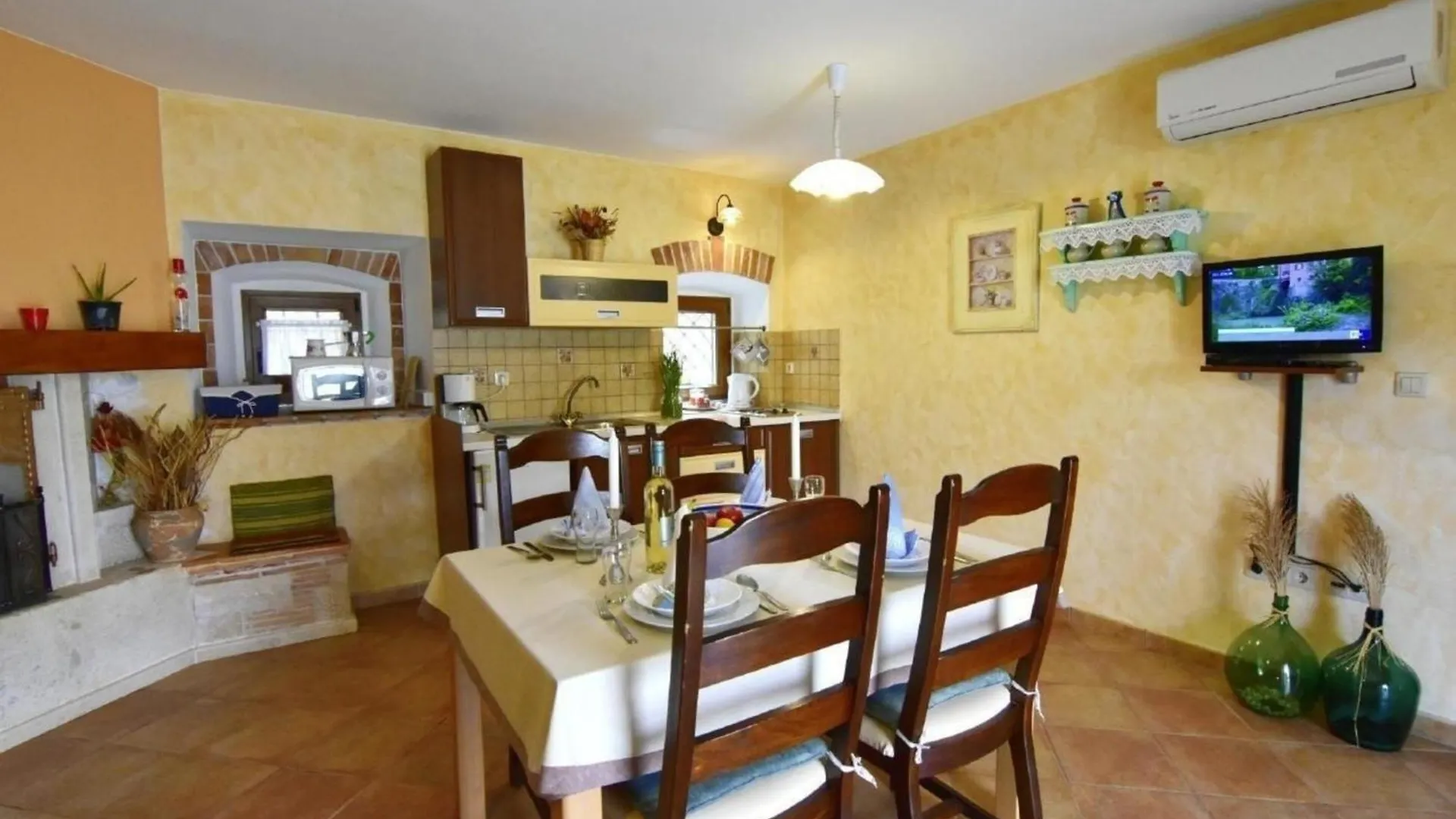Klimatisierte Wohnung In Tar Mit Garten, Terrasse Und Grill Poreč