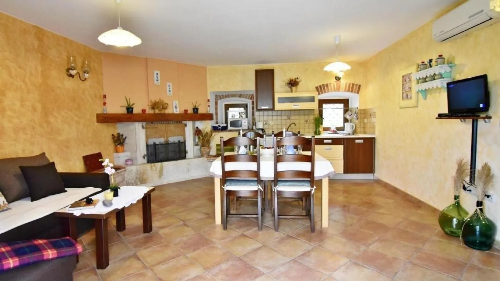 Apartamento Klimatisierte Wohnung In Tar Mit Garten, Terrasse Und Grill Poreč